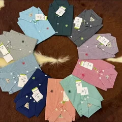 Camisas de manga curta em xadrez miúdo dispostas em círculo
